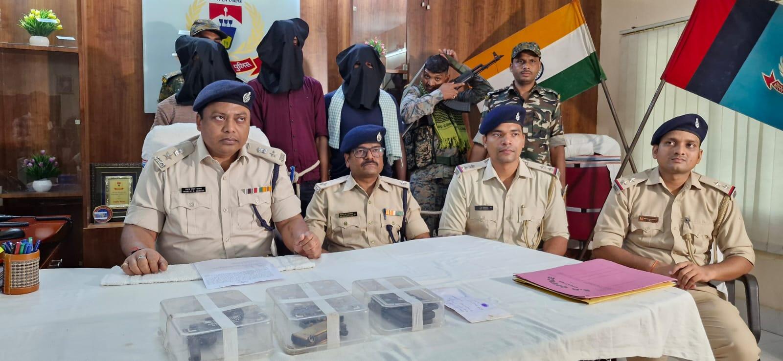 e8b20b13-5946-4076-8d4b-bd7f1c2cf66b_Arrested_threevof_Rahul_Dubey_Gang.Vishvendu_Jaipuriar.jpg