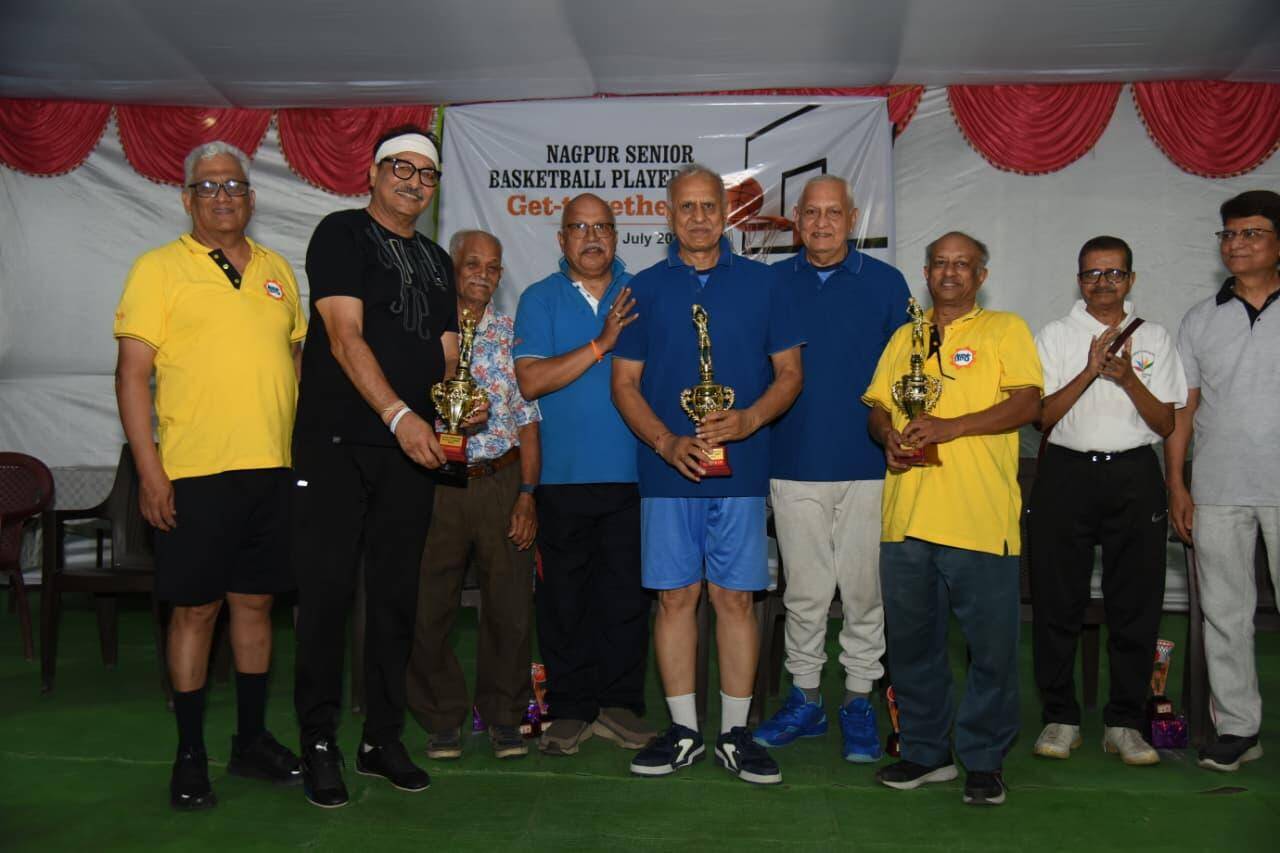 Veteran basketball prize distribution.jpeg