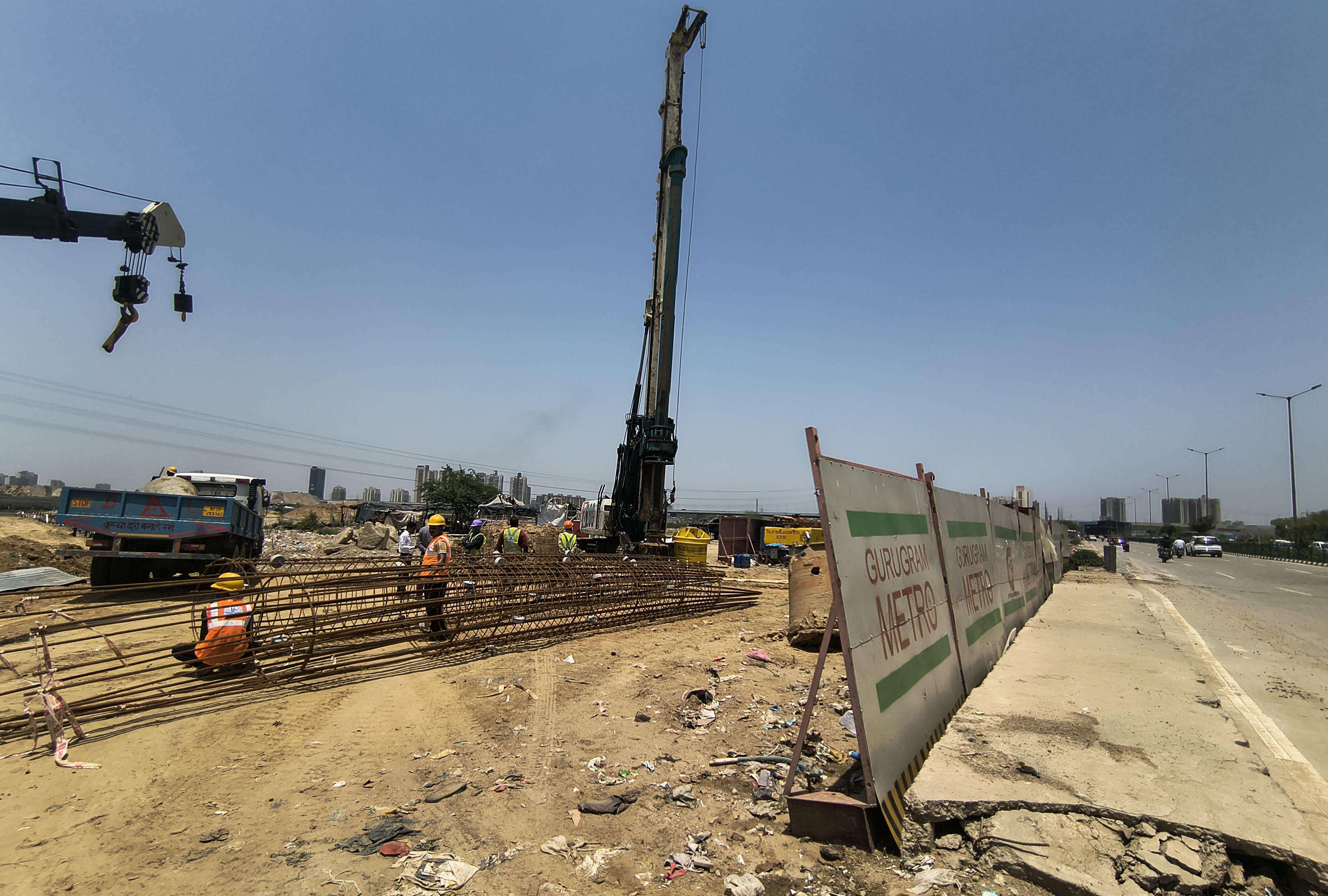 BASAI_POND_METRO-6.jpg