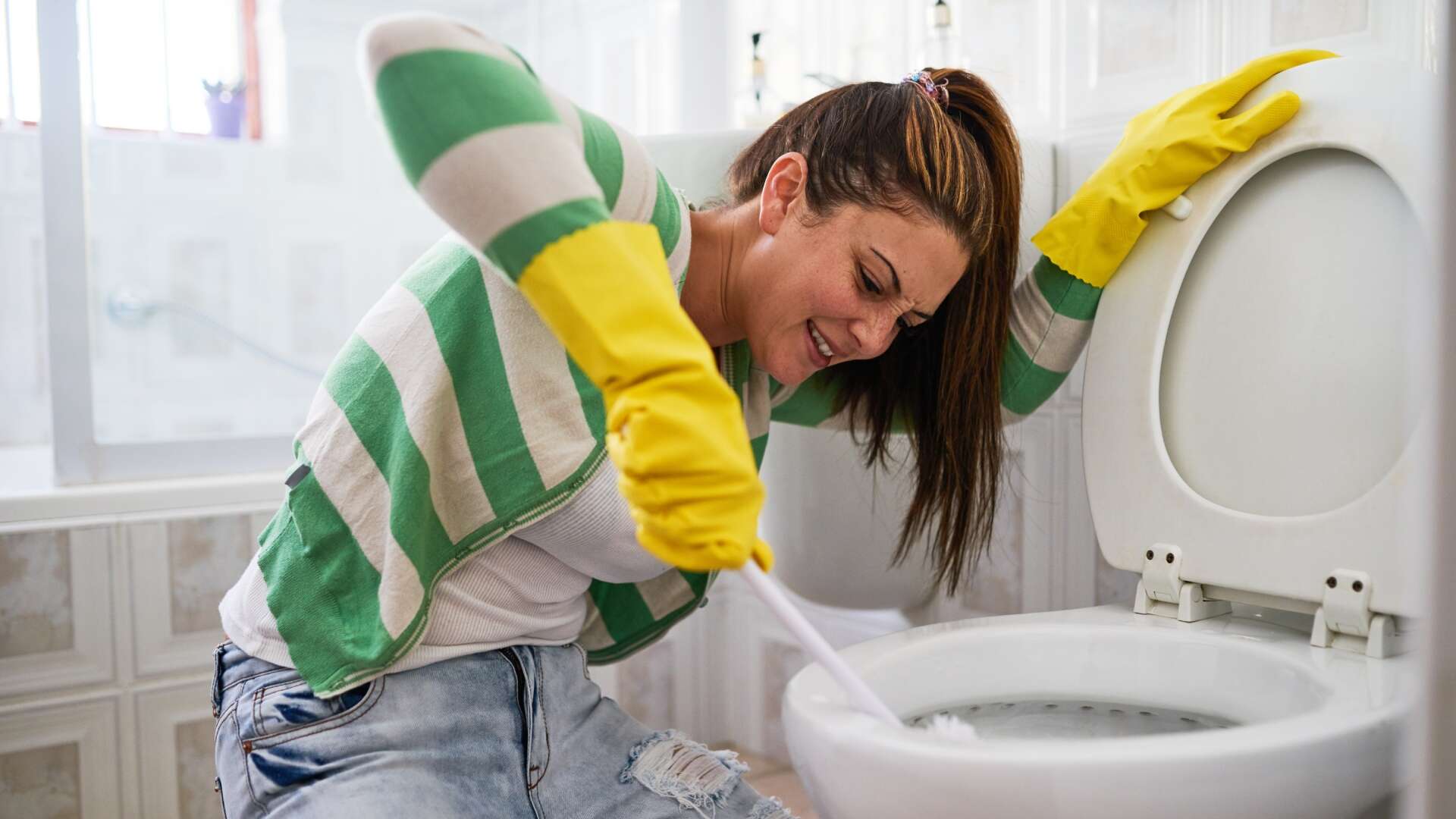 cleaning toilet