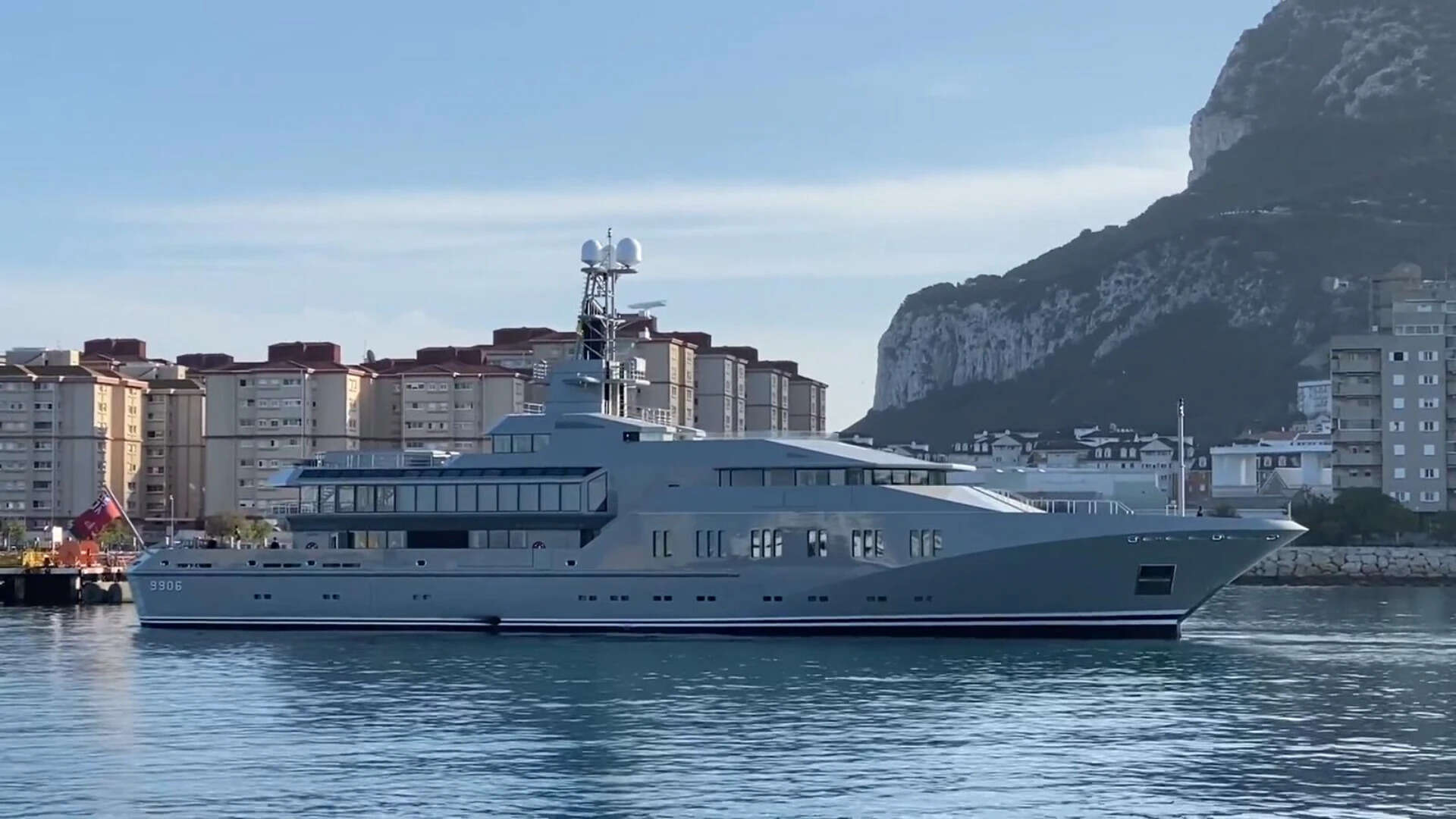 Skat yacht