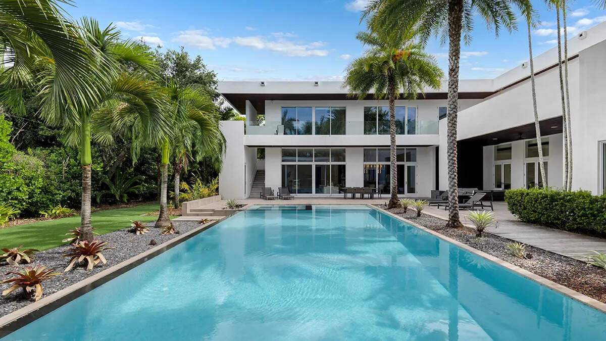 12900-SW-63rd-Avenue_Pool