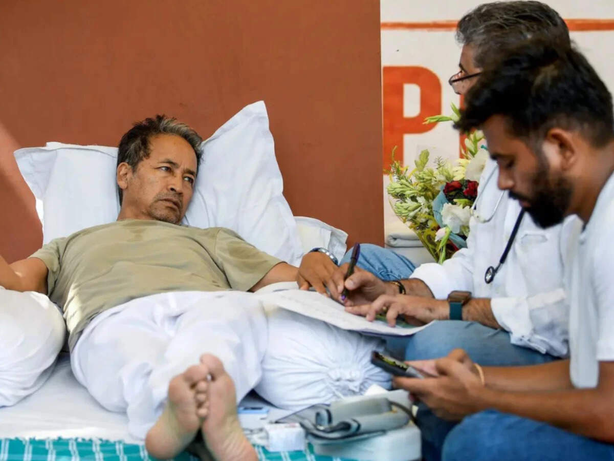 ‘We share your anguish and outrage’: Congress reaches out to Sonam Wangchuk in first reaction to hunger strike
