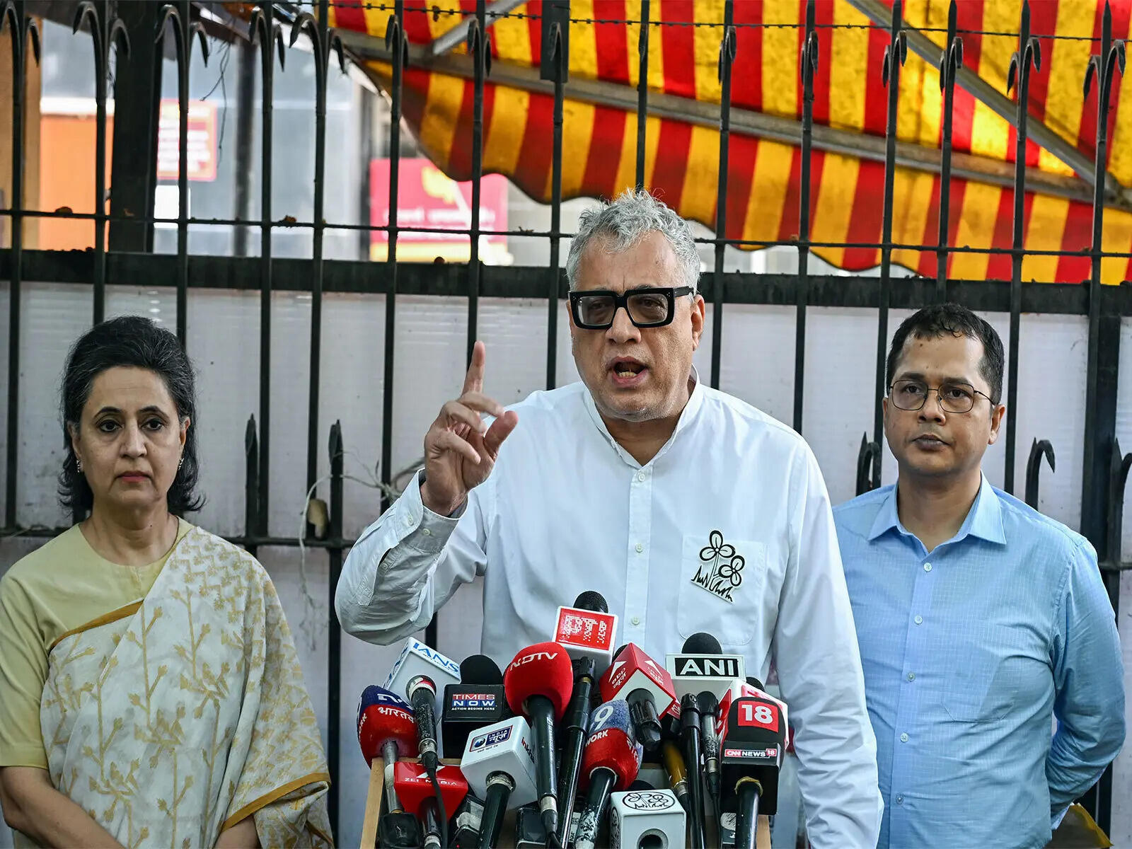 ‘Brazenly working like a BJP branch office’: Derek O’Brien slams ECI over extensions to rebel TMC faction