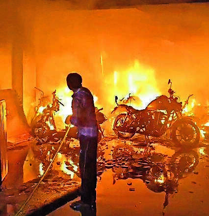 IMG_15Fire_at_the_PG_25_1_1_MMKR9SMN.jpg