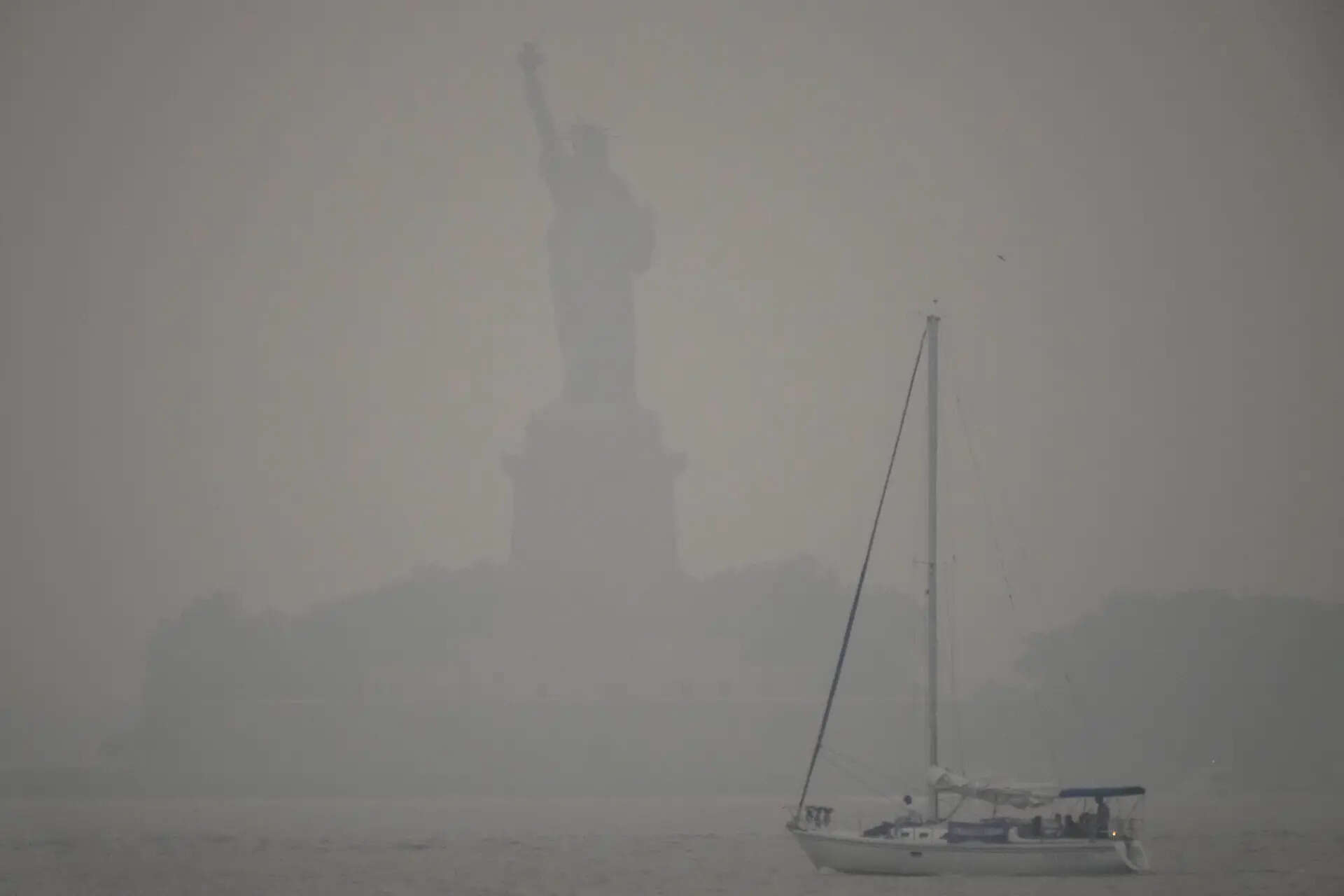 FIFA WC final in danger? Wildfire haze engulfs New Jersey as Spain train through smoke