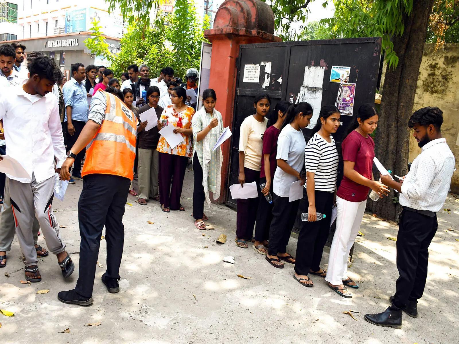 NEET 2024: Girls Outperform in Success Rate, Boys Dominate Top Scorer Category