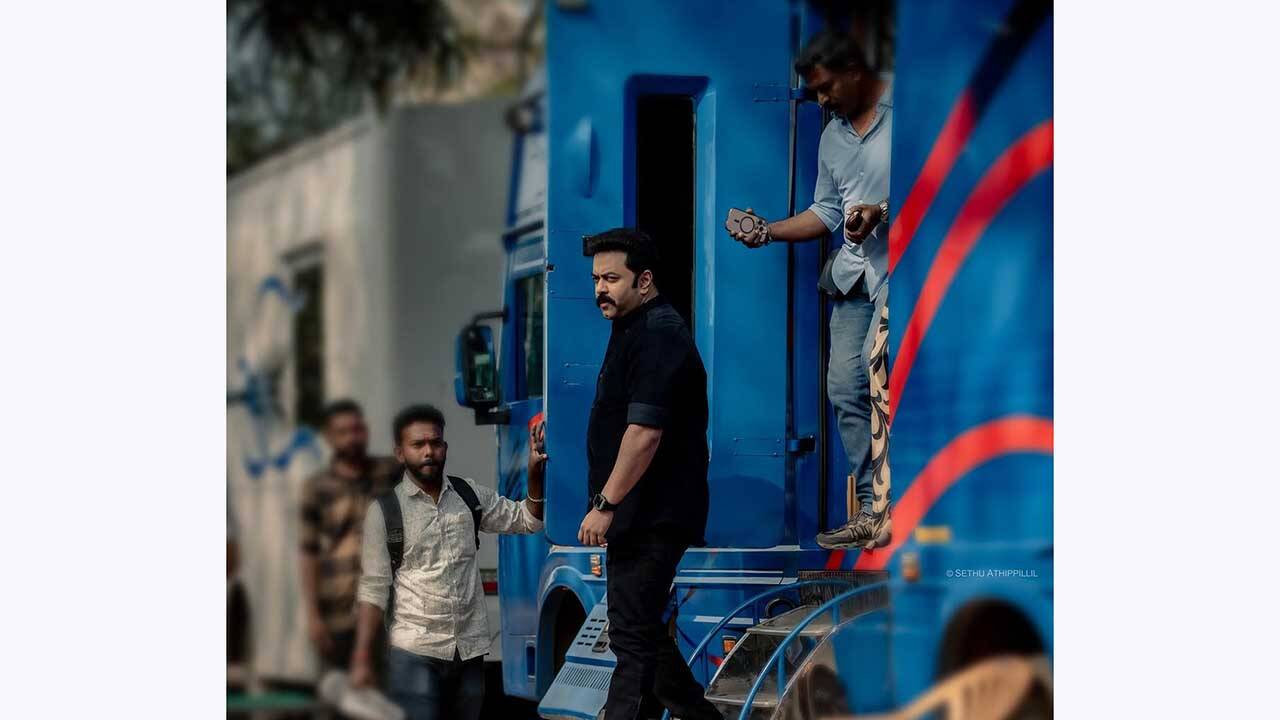 ACP Stalin Joseph 🎭✨On location for DHEERAM! 📽️@dheeram_movie PC - @sethu_athippillil #throwba