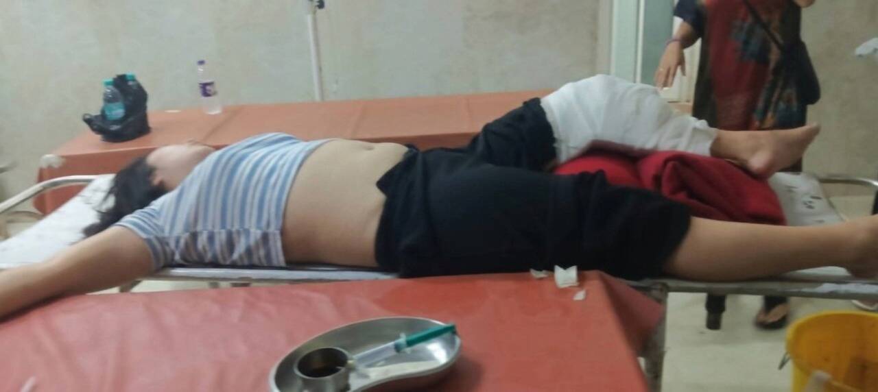 8eca139e-9f15-4a72-8a6f-b460ef74ccc2_Injured_woman.jpeg