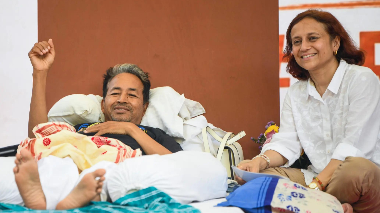 'Not conducive to patient's care': Safdarjung hospital responds to Wangchuk wife's claims