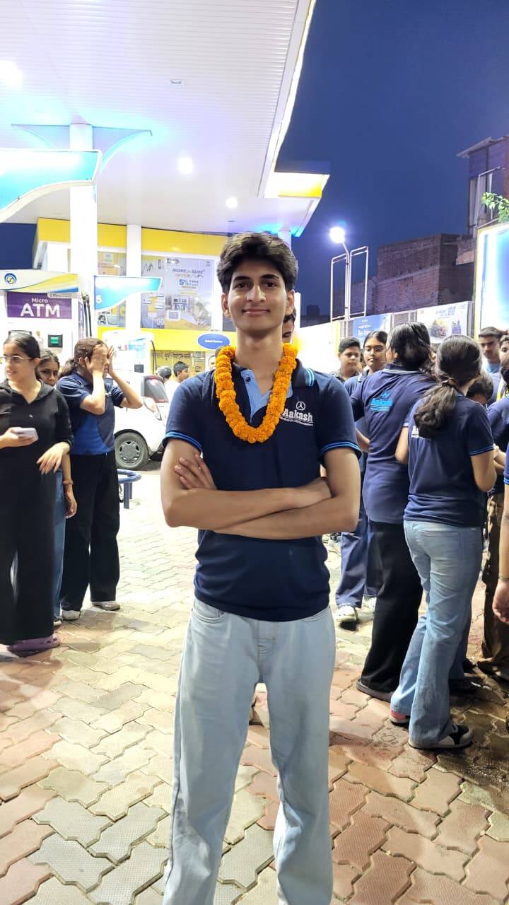 eae55bea-1392-4989-a7b5-d41a8dbdabdd_Satyam_Kumar_Yadav_in_Barhi.Vishvendu_Jaipuriar.jpg