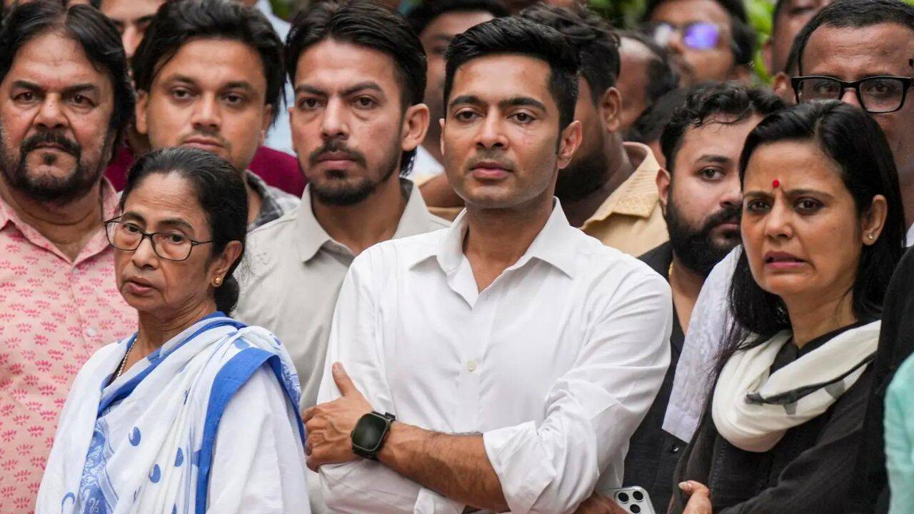 Bengal's Martyrs' Day turns into three-way battle for opposition space