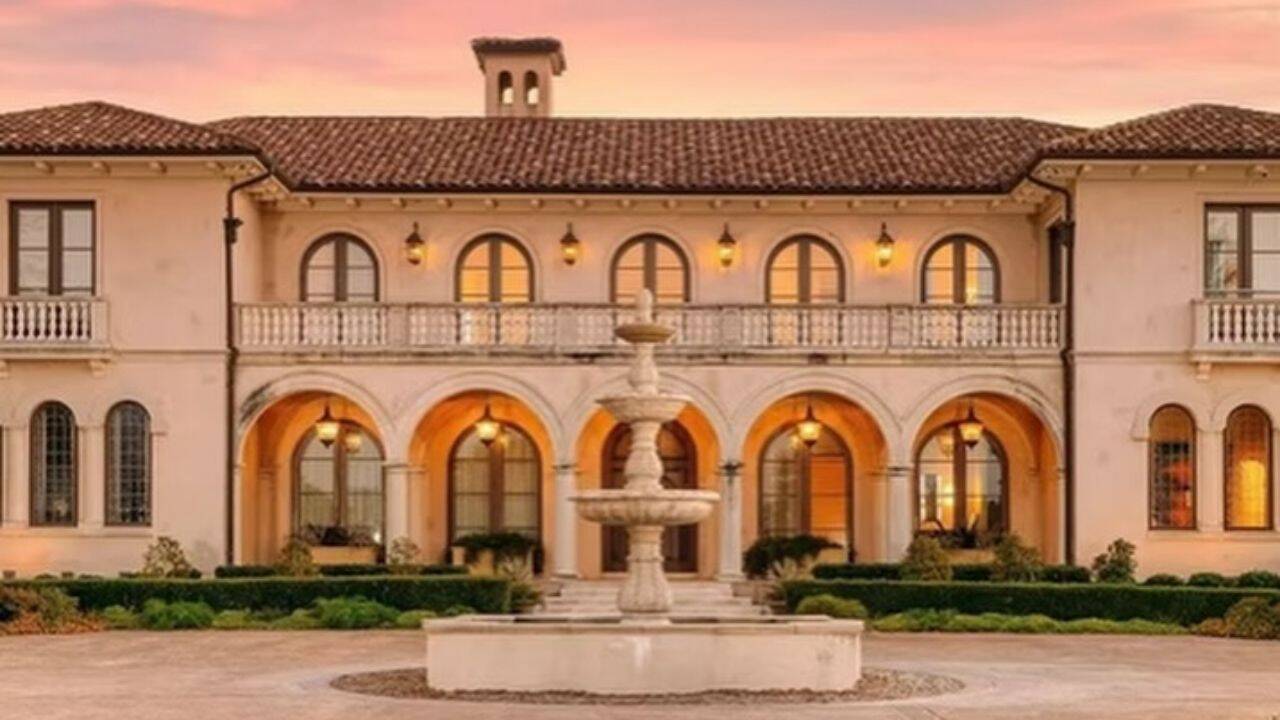 Closeup of the Texas estate