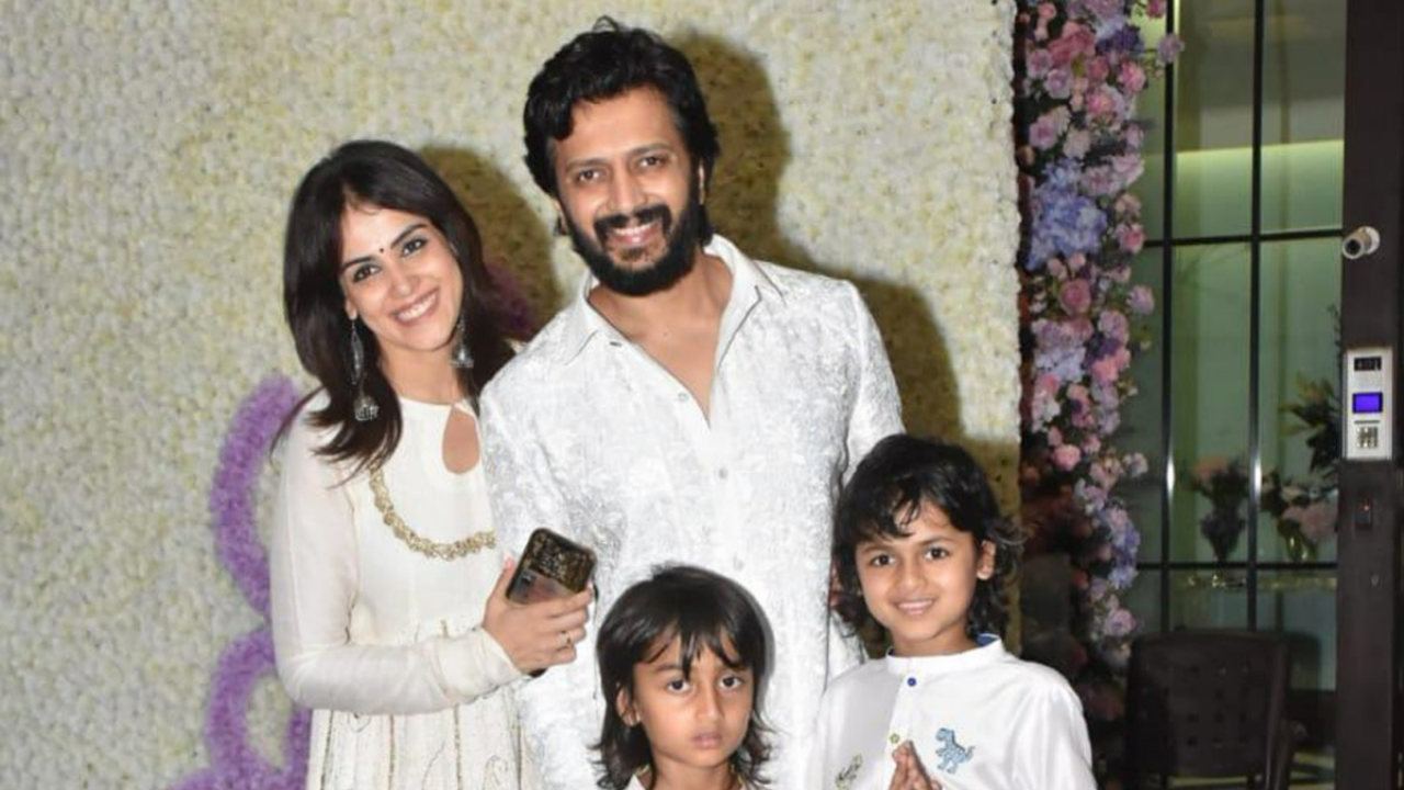 Riteish Deshmukh with his family. (Instagram/@geneliad)