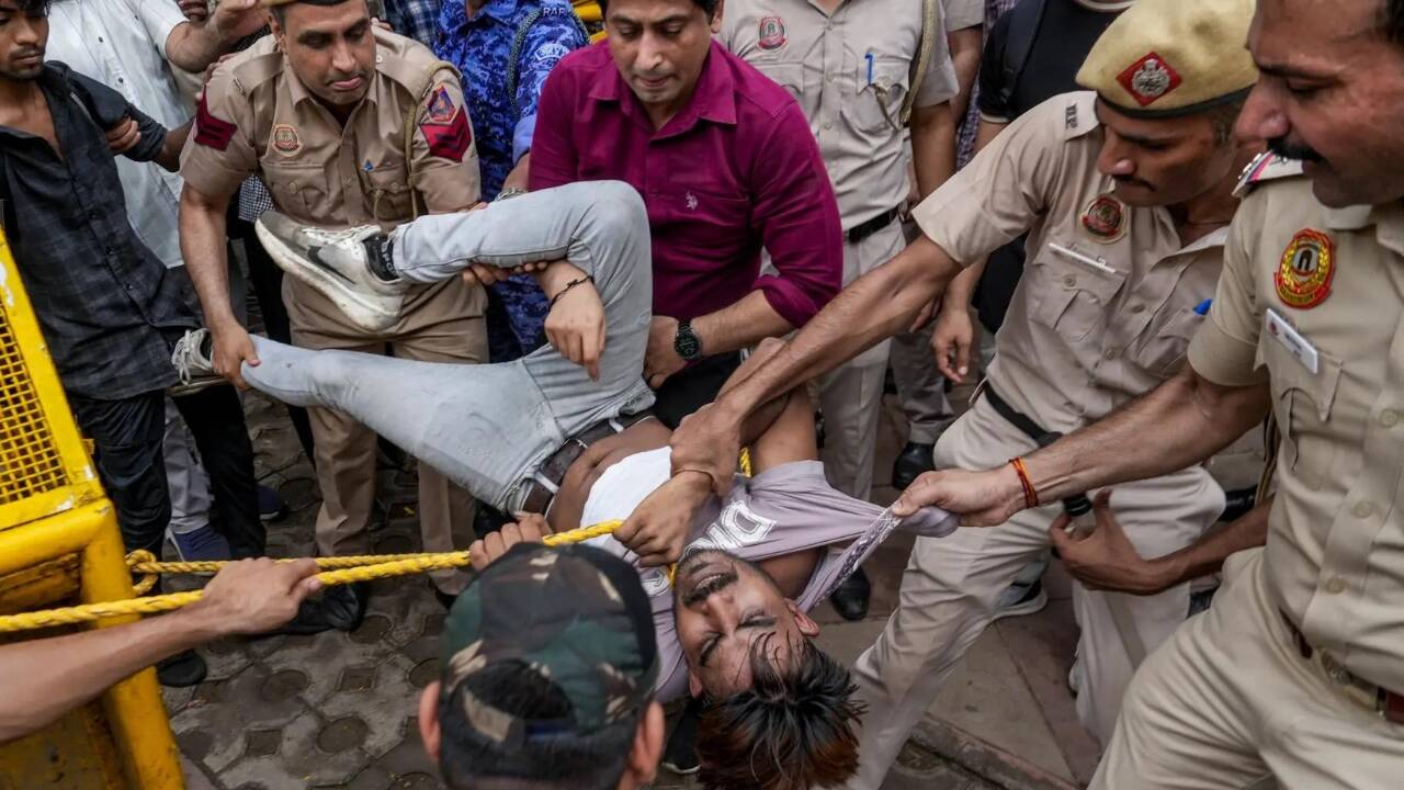 'I hope we can all unite': Bindra urges to 'strengthen education system' amid protests