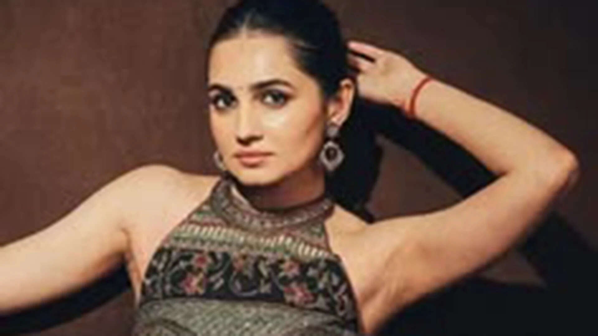 Vedika Pinto opens up about filming intimate scenes with Vikrant Massey