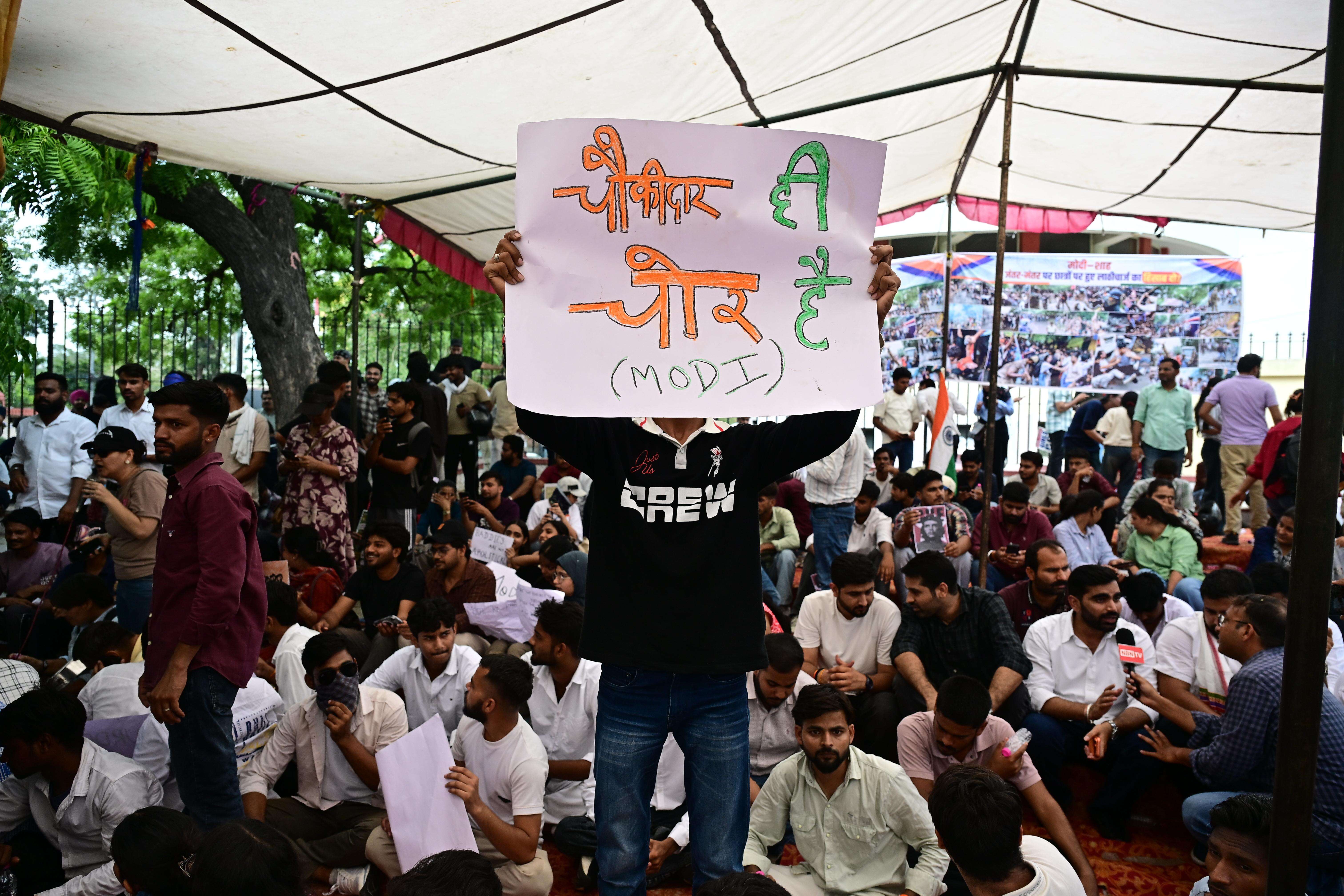 Protesting students celebrate the resignation of minister Dharmendra Pradhan at Shaheed Smarak (Bhagirath) (6).JPG