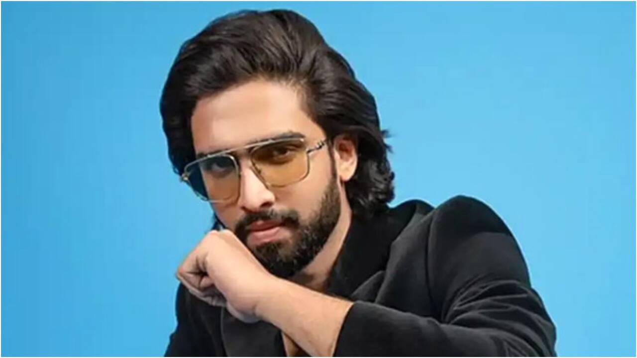 Amid Tanishk controversy, Amaal on unrequited love while celebrating Awarapan 2 song
