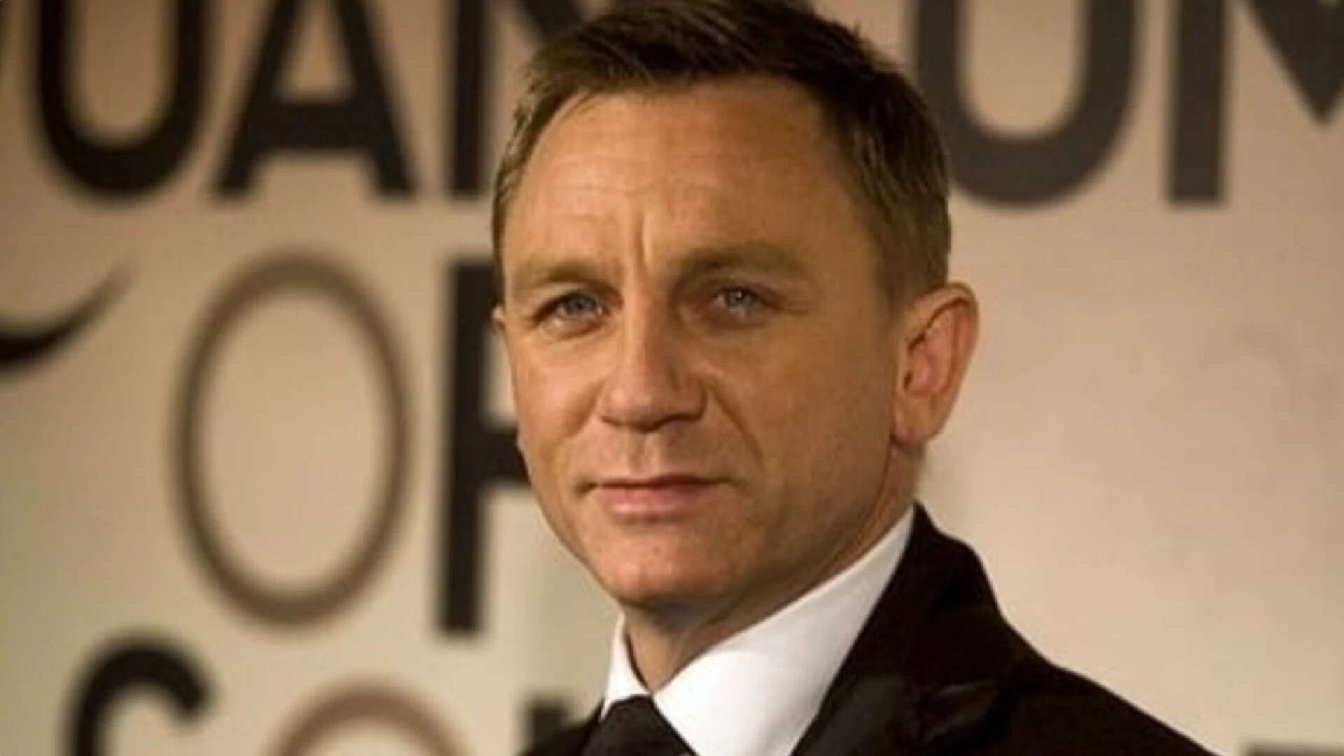 Daniel Craig continues to evolve beyond James Bond