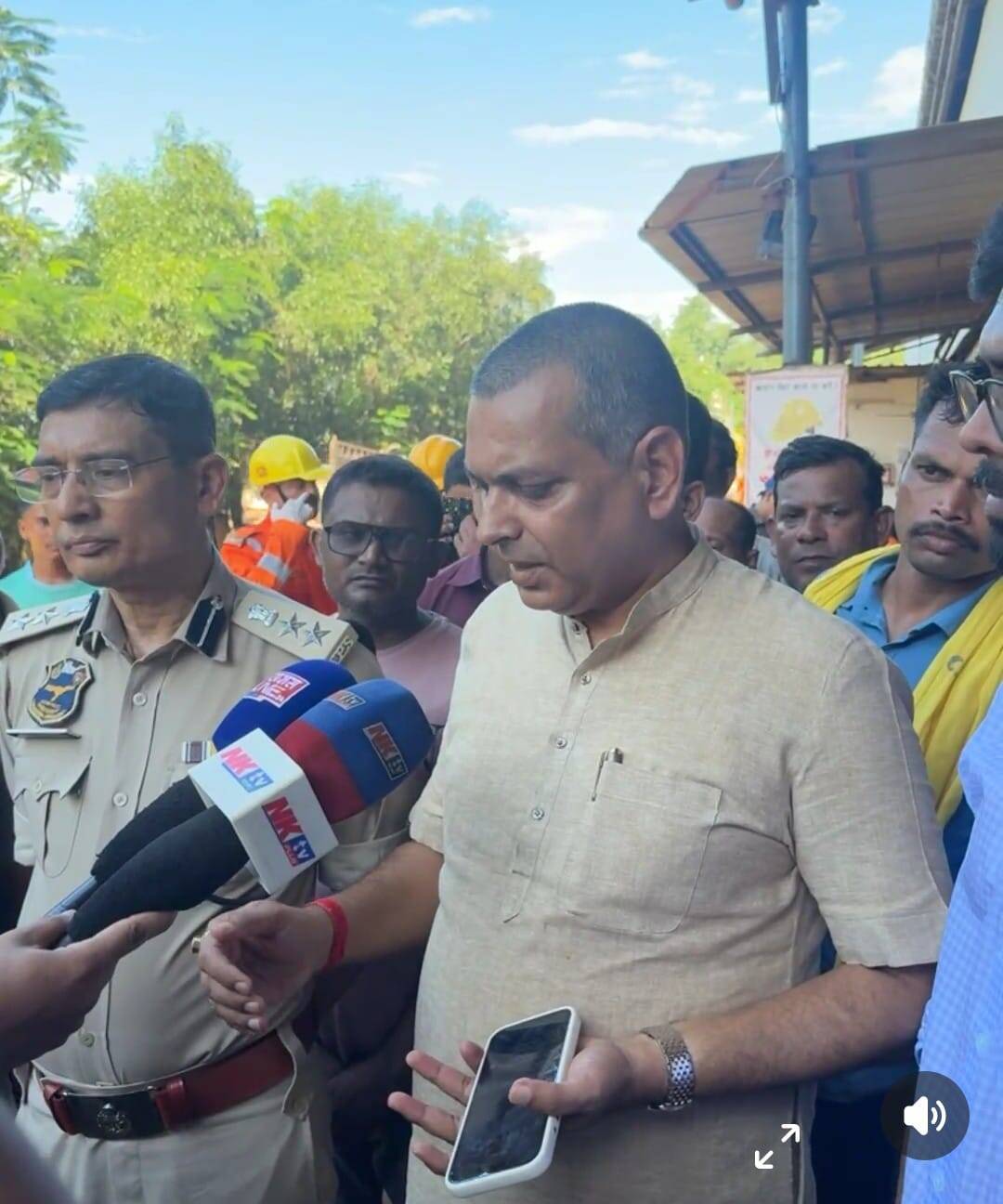 5735e181-5ee0-4748-b9e0-ecd727863aeb_Minister_Kaushik_Rai_visits_the_spot.jpeg