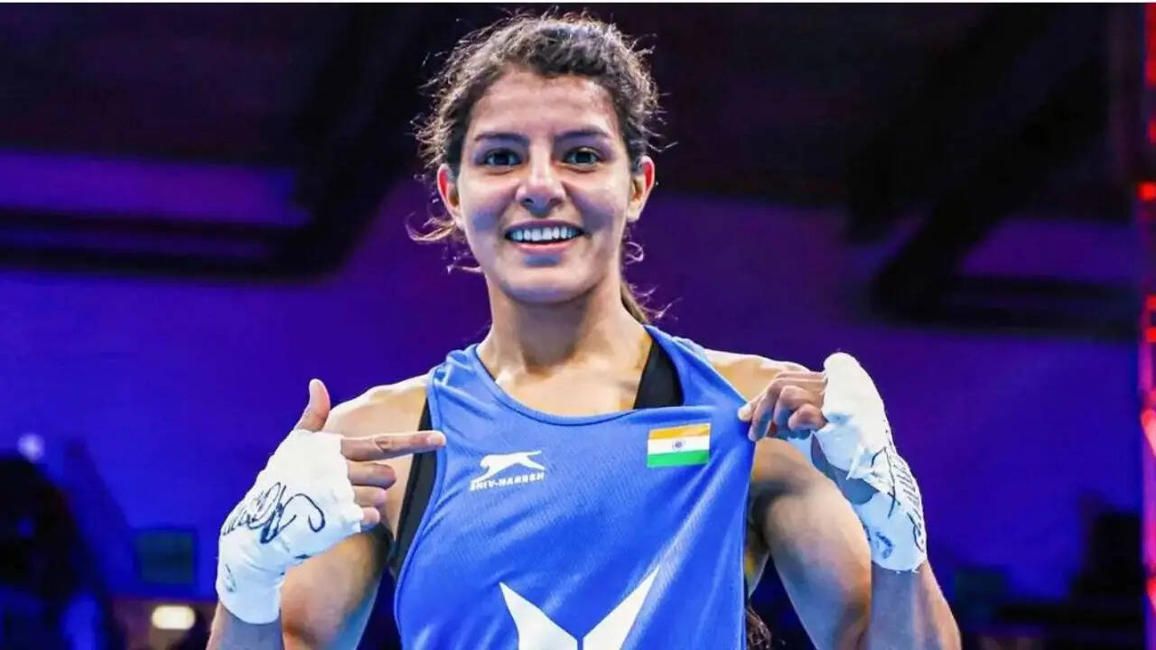 CWG Day 5 Live: Sakshi storms into Women's 51kg Boxing Quarterfinals