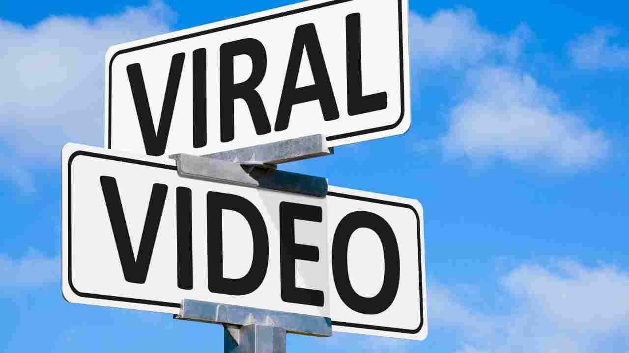 Kid playing in fountain viral video