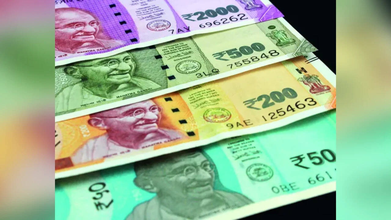 Government nod for 2 billion polymer banknotes of Rs 10 &amp; Rs 20