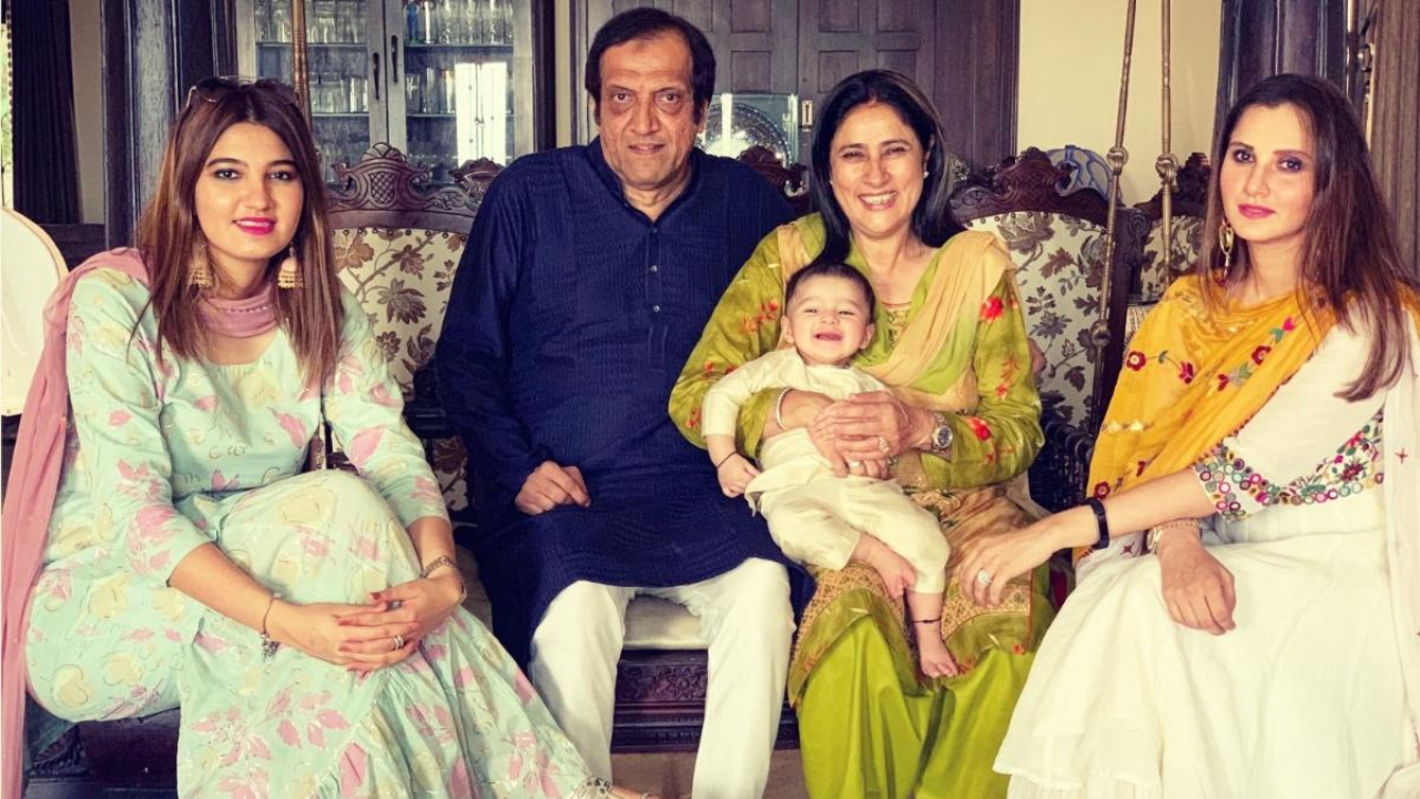 Sania Mirza with her family.