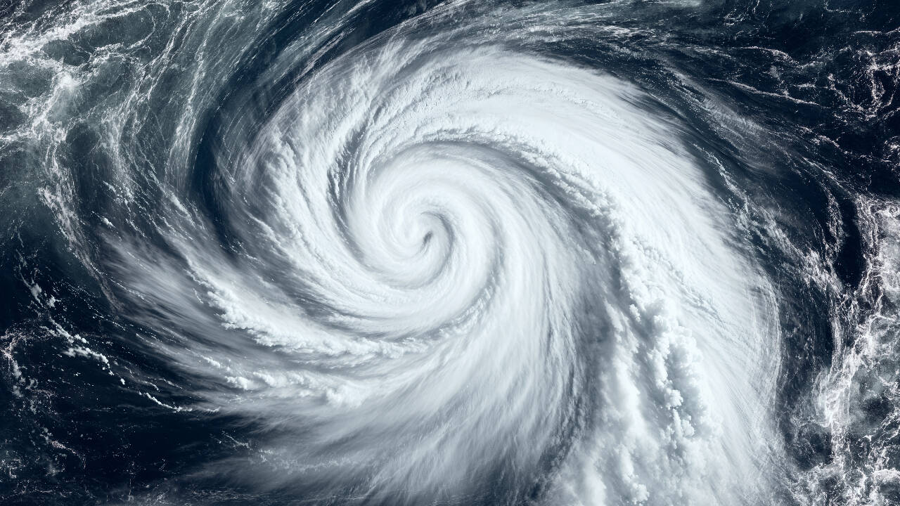 Category 5 hurricane storm came with maximum sustained winds of 160 mph (260 km/h)