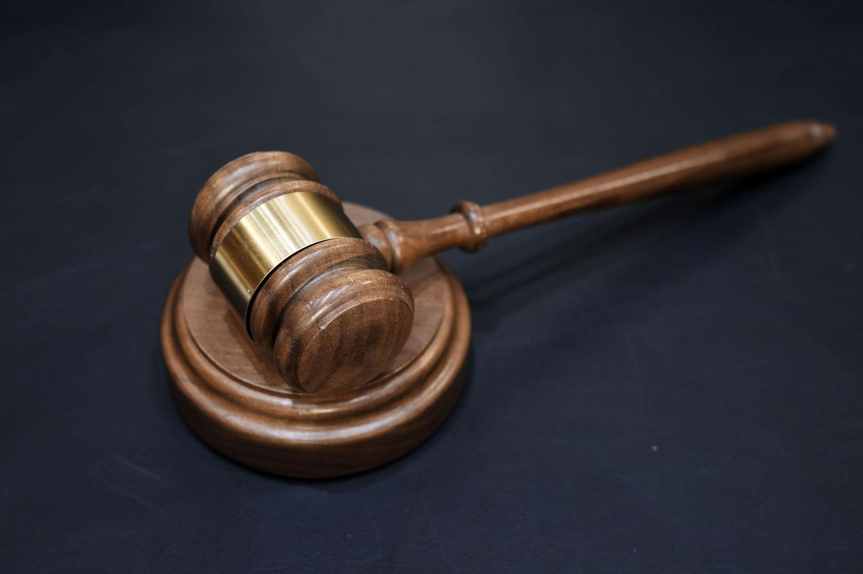 Gavel5.jpg