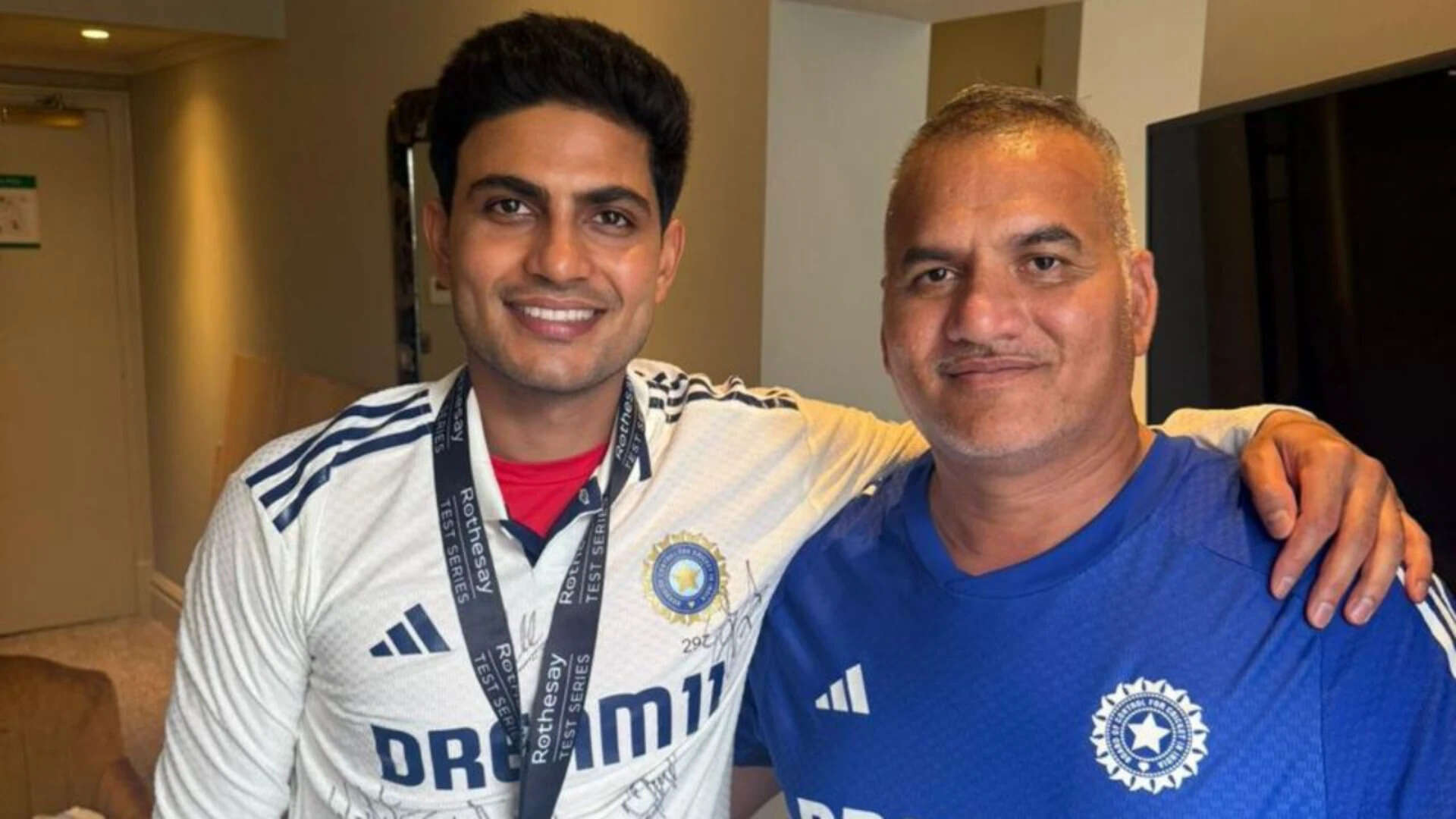 Shubman Gill è Rajeev Kumar