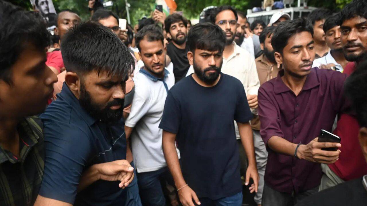 'Let someone else do PM's tasks': CJP's Dipke says 'Modi good as influencer'