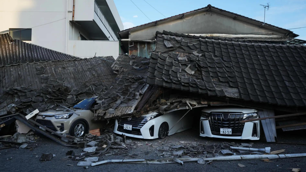 Two days after earthquake in Japan, thousands remain without power, water; 28 dead