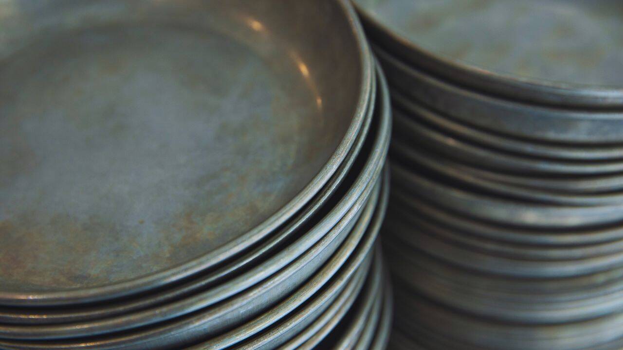 Regular iron cookware