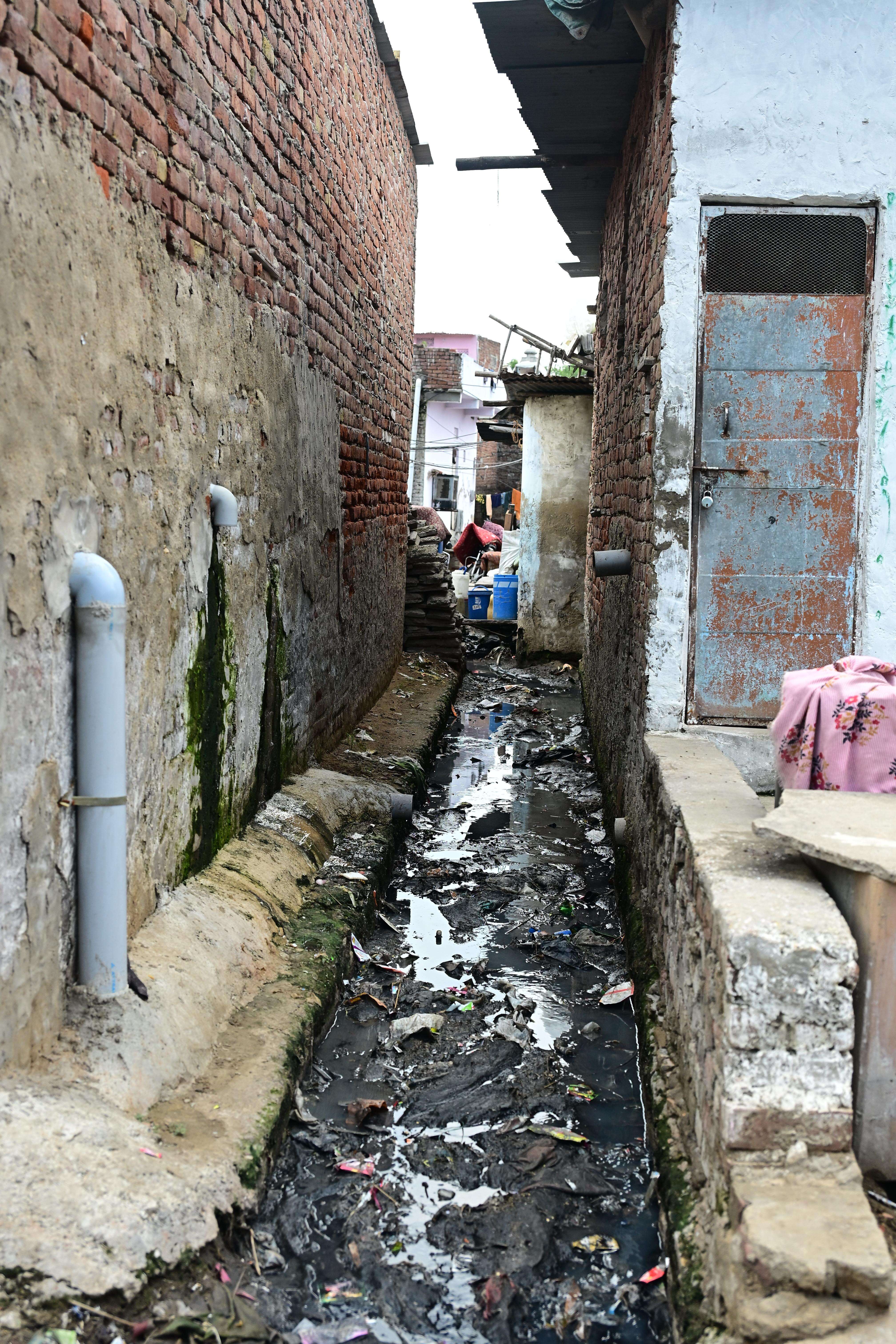 Jawahar Nagar Slum Area (Bhagirath) (8).JPG