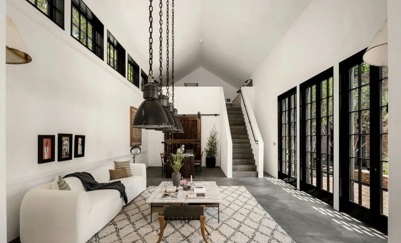 Keaton called the Sullivan Canyon property her "dream home."