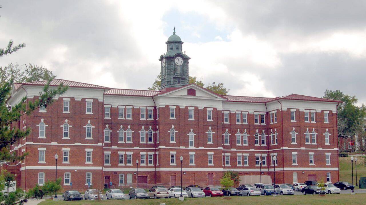 Major US Black university mandates business suits, bans certain headwear in new dress code