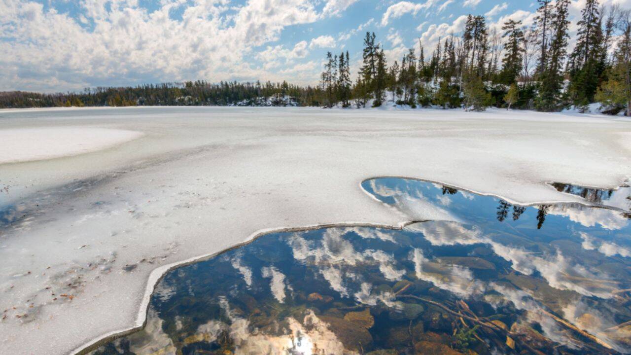 Study warns Northern Hemisphere lakes could lose around 40 days of winter ice by 2100