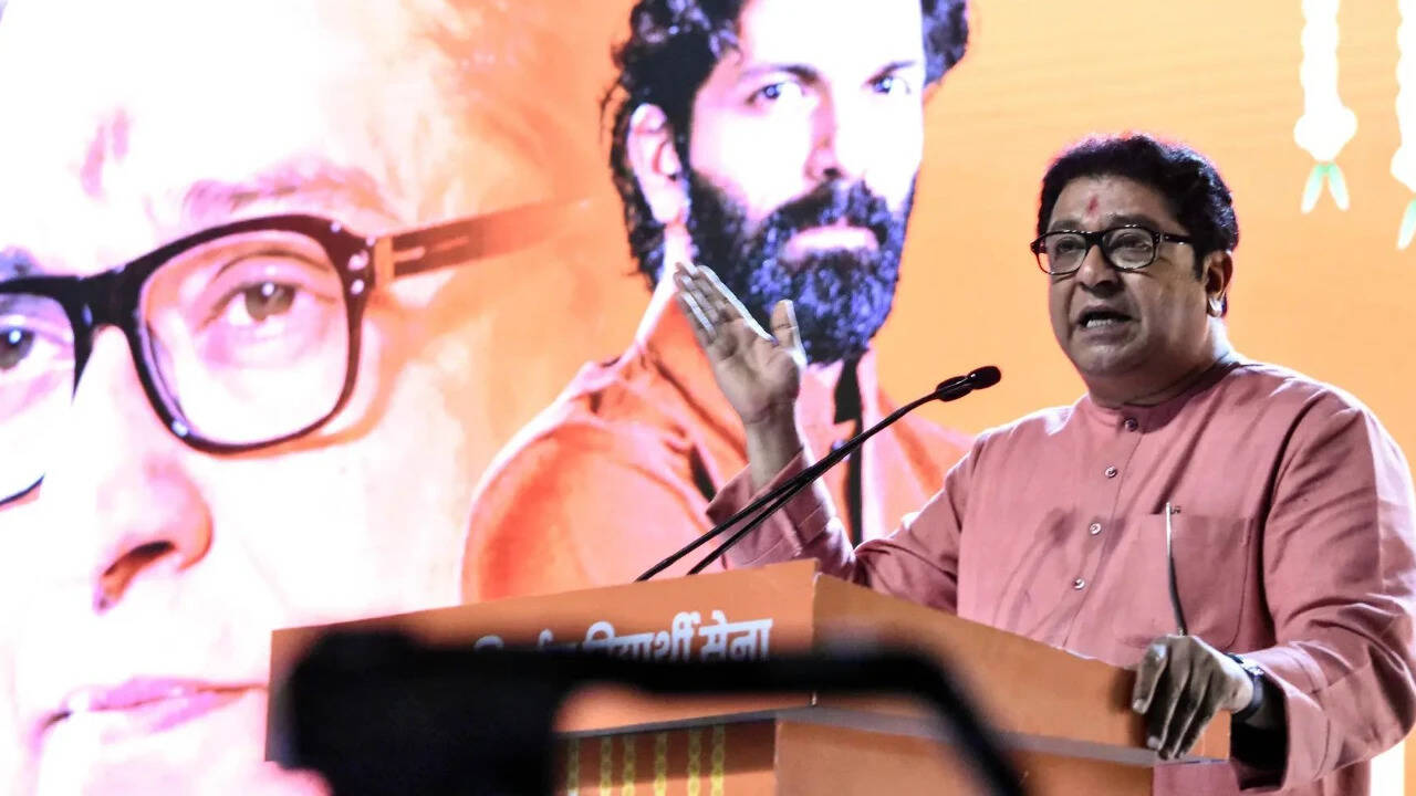 'If India Is So Great, Why Settle in Dubai?' Raj Thackeray Takes Swipe at Actors, BJP