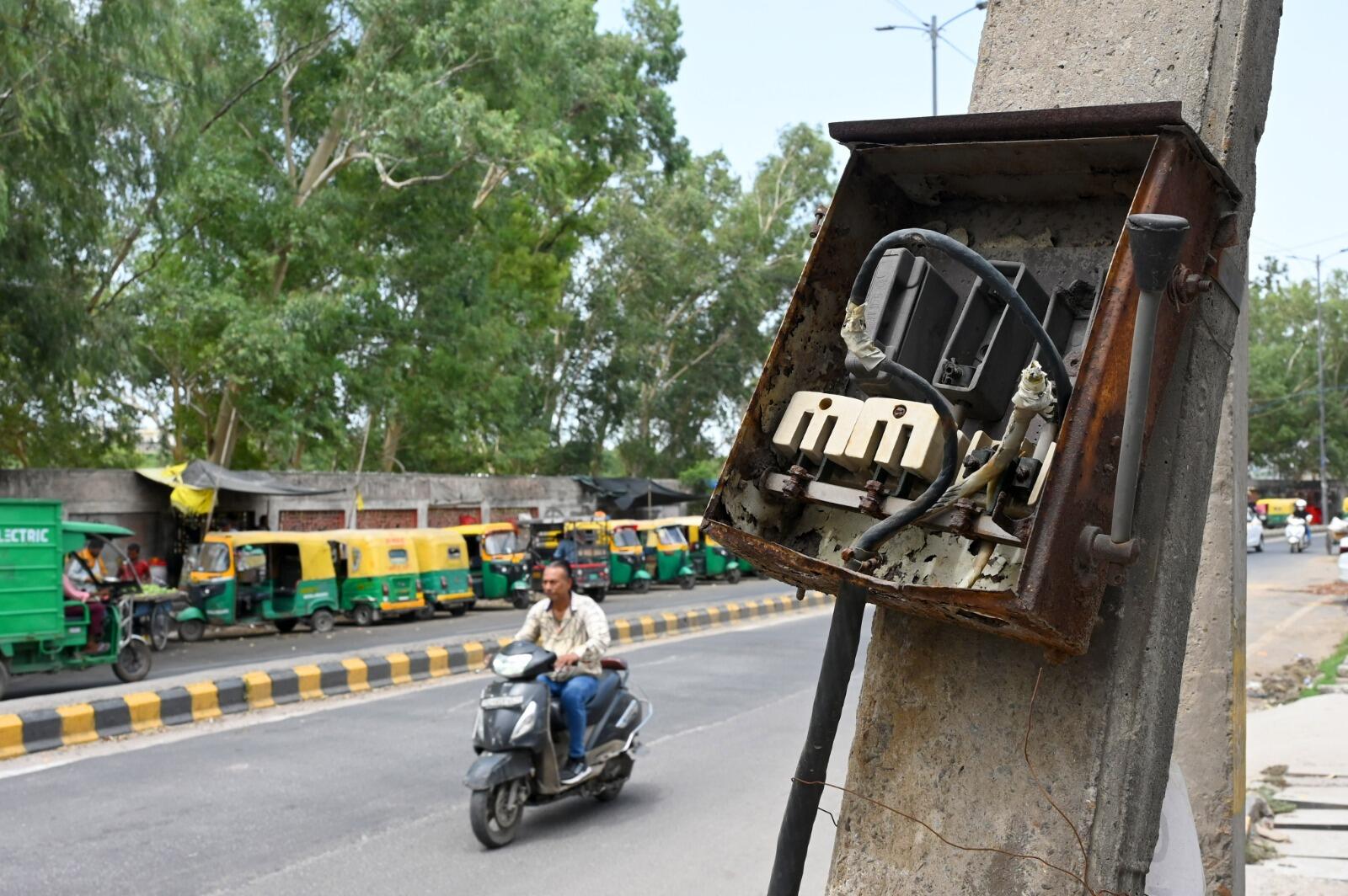 Open junction boxes on public roads