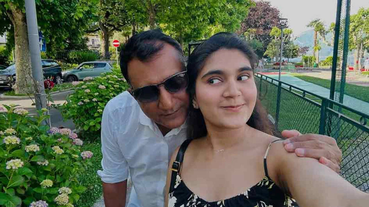 Esha with her father, Sachin Singh