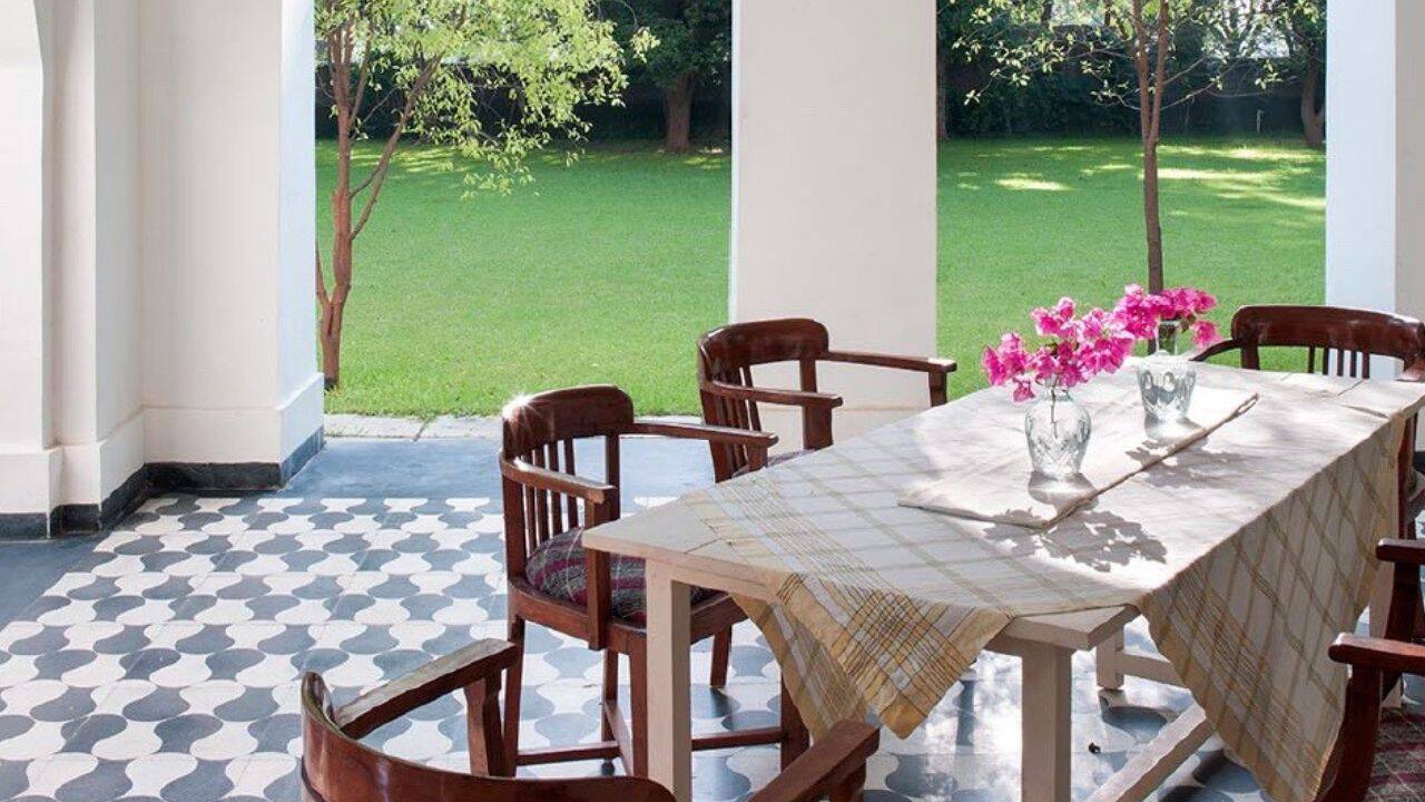 The generous verandas add beauty to the palace: Image Credit: Ranasaheb Digvijaysinh Kathiwada