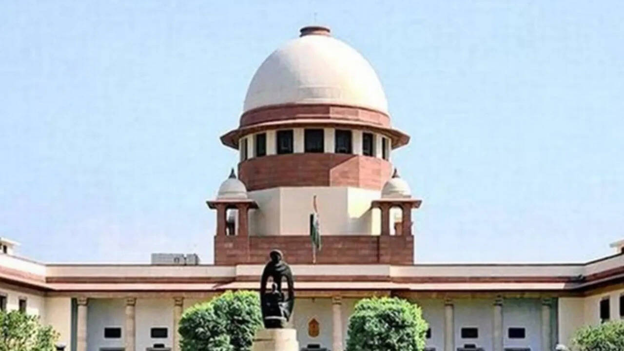 SC calls to ‘dismantle’ ‘men’s clubs’ in Bar Councils, orders co-option of 2 women members