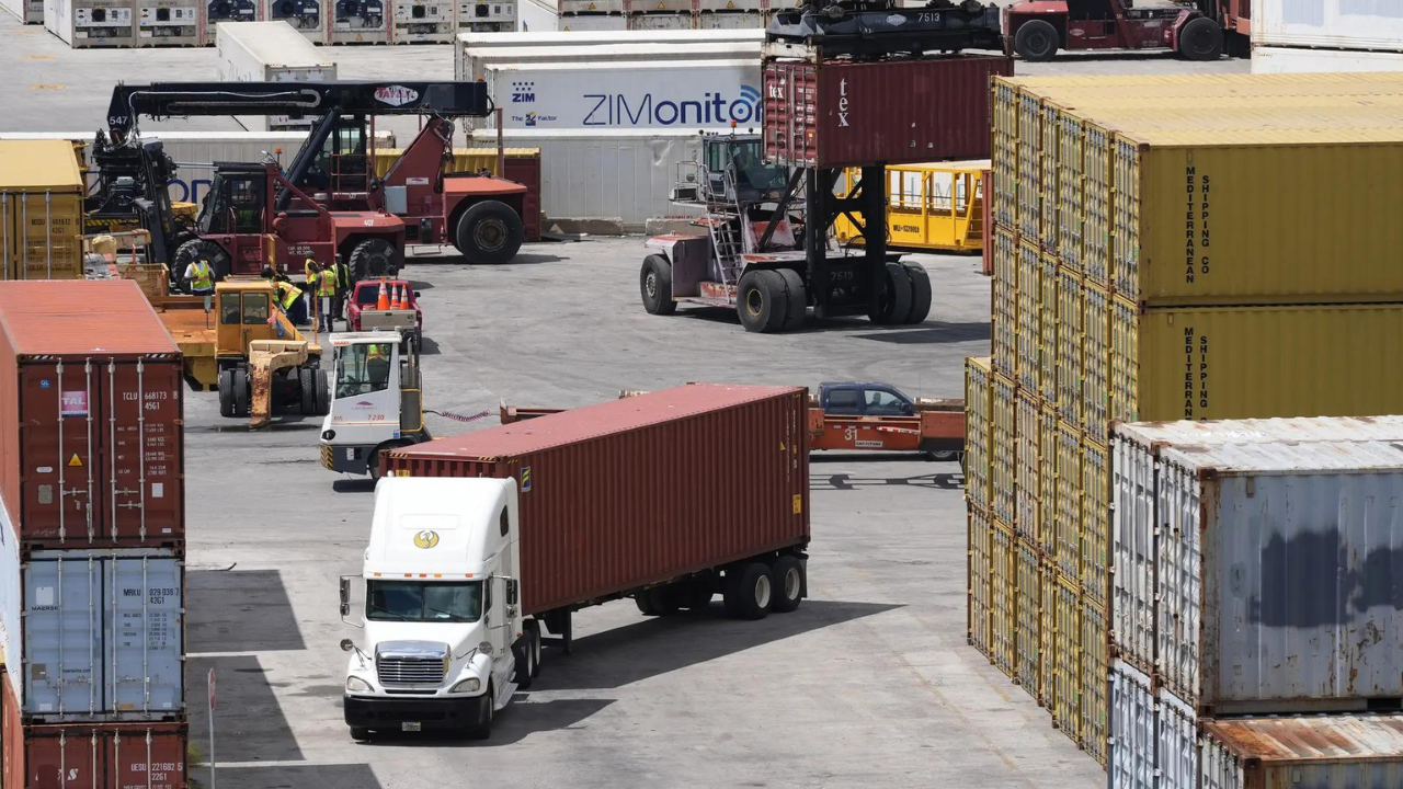 Trump revokes 28,000 immigrant trucker licences: What it means for Indians