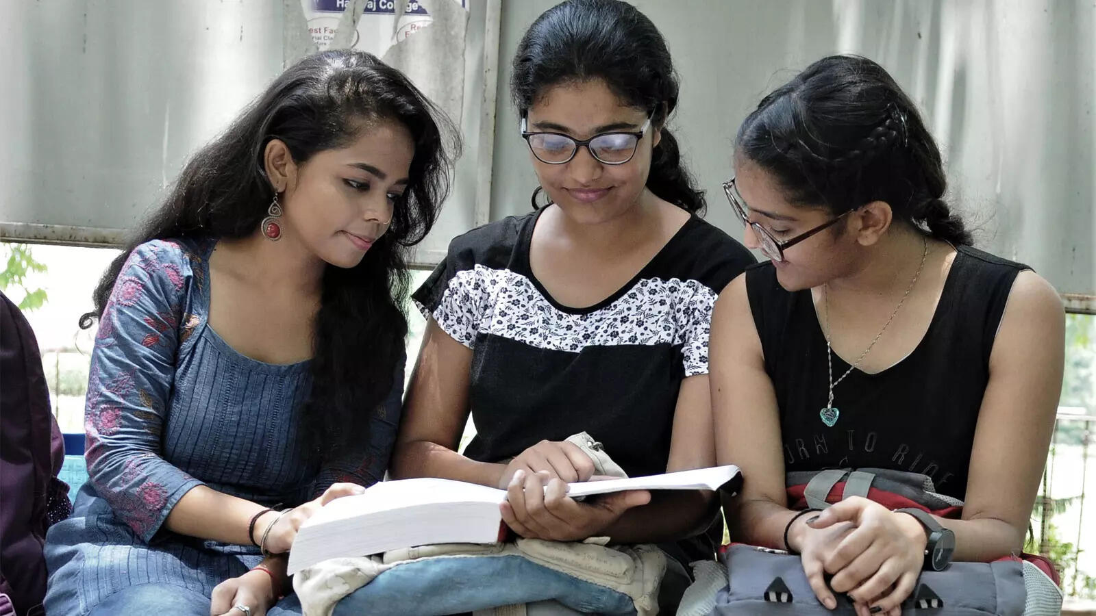 KEA extends UG NEET 2026 application deadline to Aug 7 after server glitches disrupt services