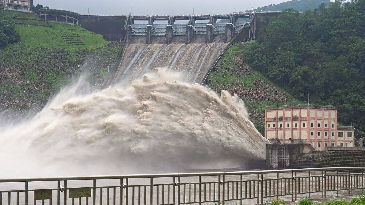 West American dams are on the verge of shutting down