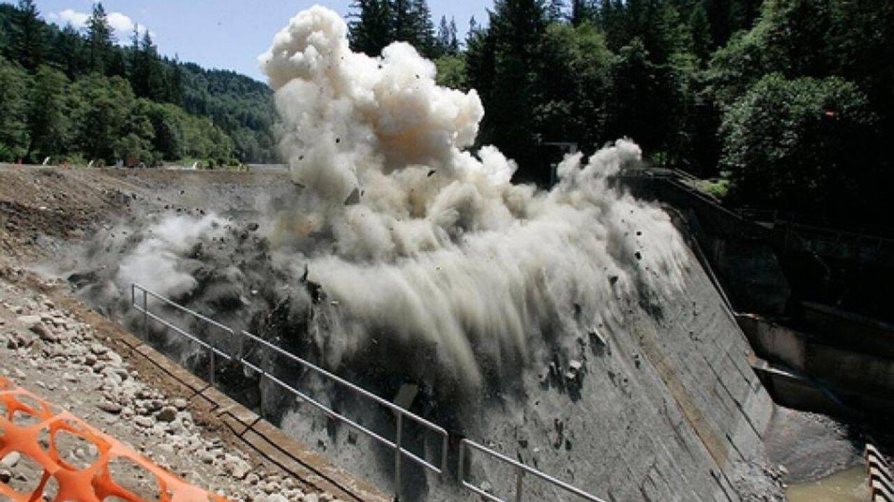 What strategies exist for future sediment maintenance