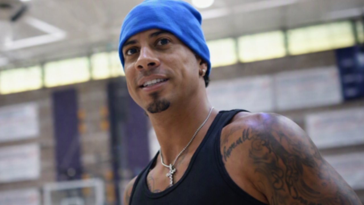 "I just got violated": Twitch streamer Austin McBroom reacts after woman grabs him on livestream