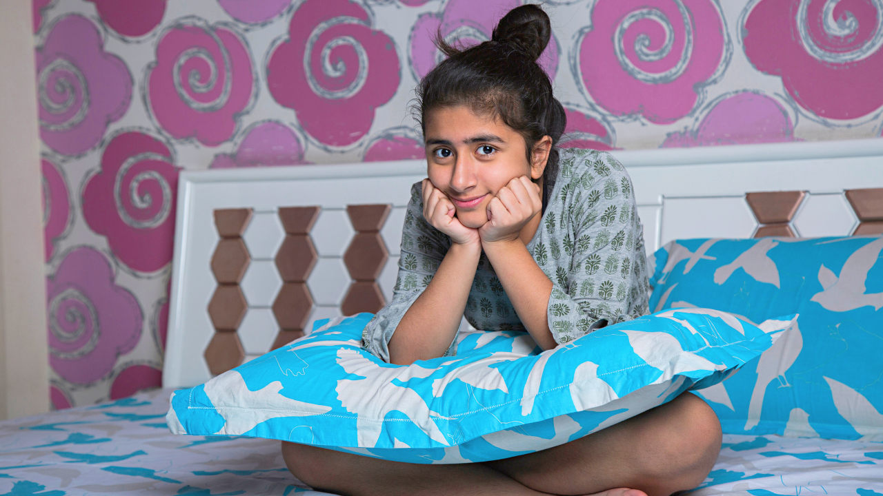 Your teenager may be losing sleep after midnight without you knowing, warns study