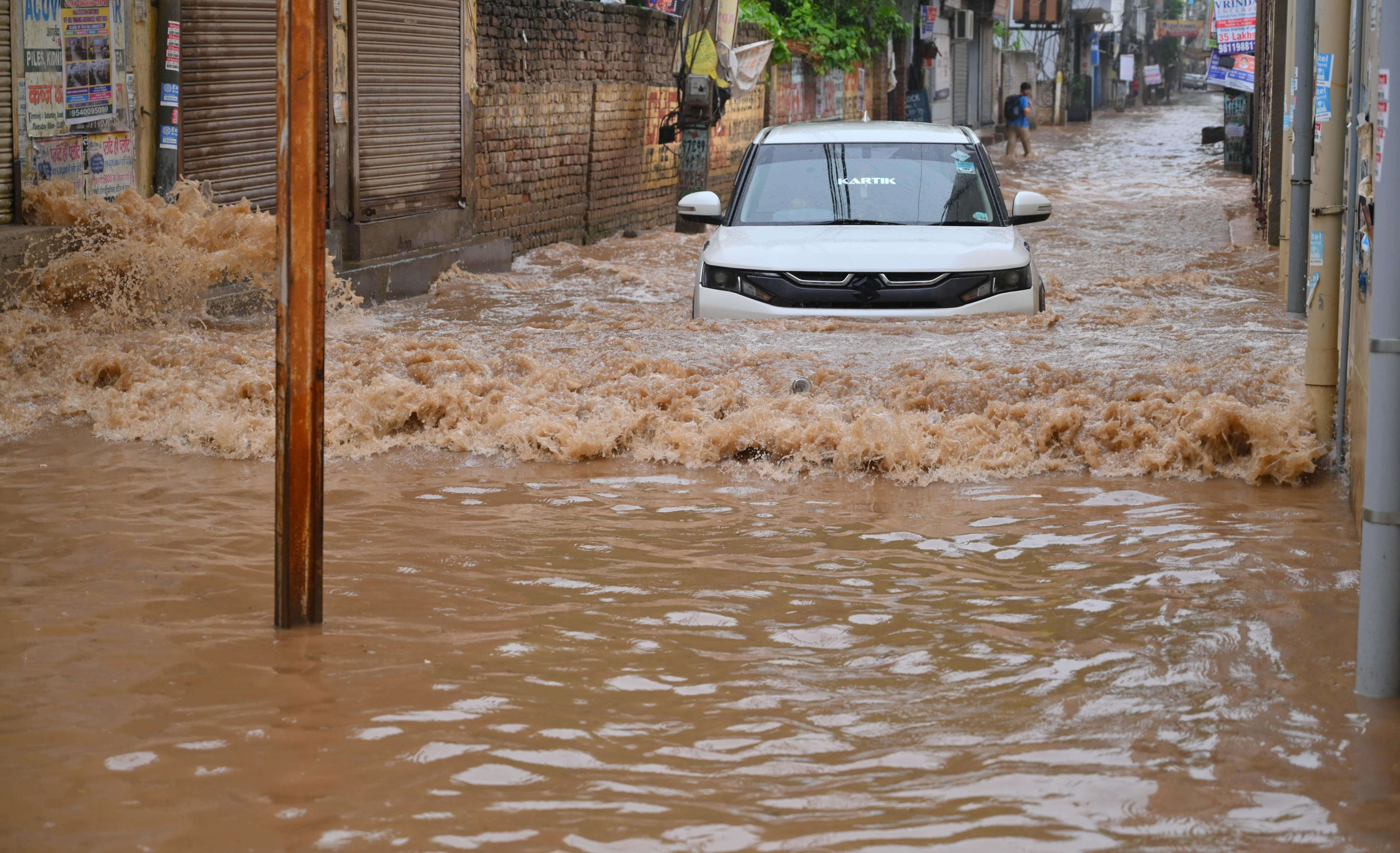 WATERLOGGING-2.jpg